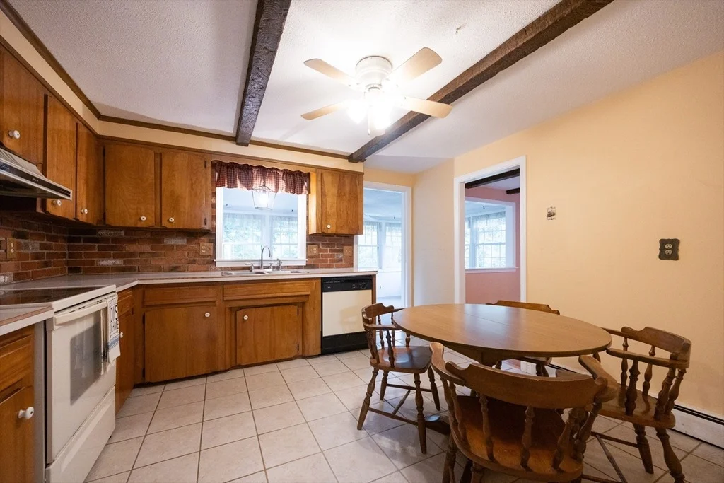 Photo of 6 Clearview Dr