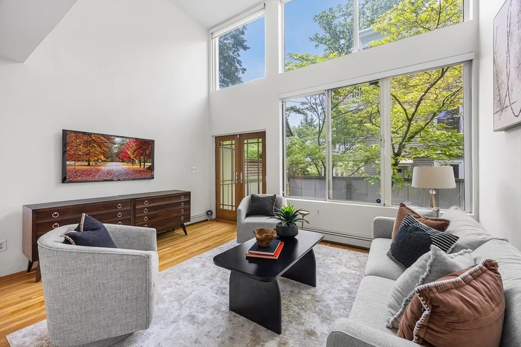 Photo of 16 Ellery Square