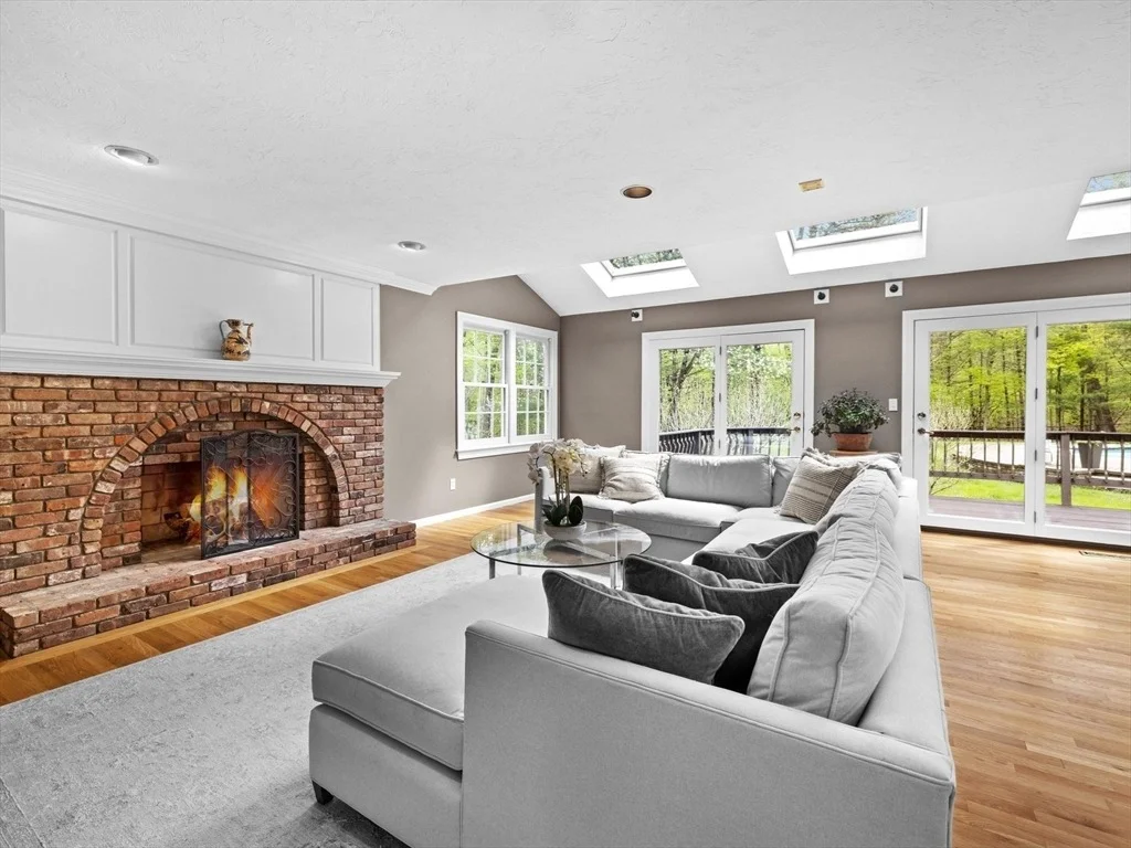 Photo of 9 Catie Dr