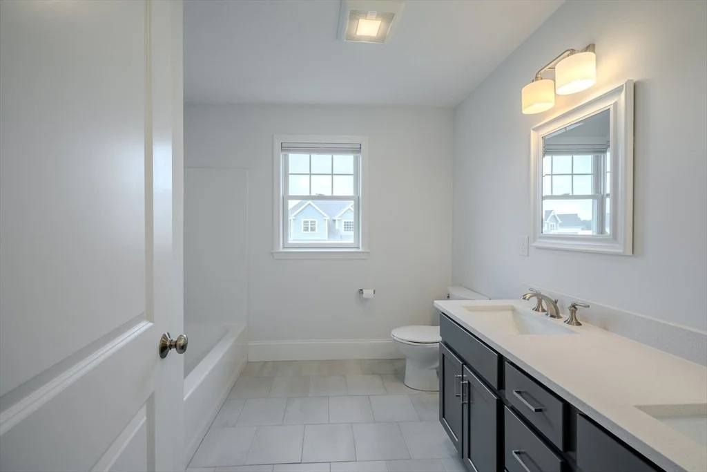 Photo of 72 Pratt Ave