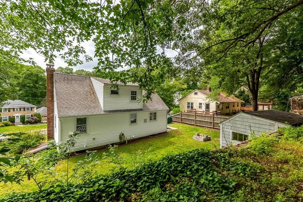 Photo of 70 Fox Meadow Ln