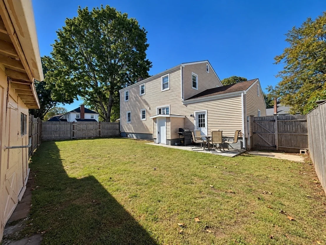 Photo of 15 Puritan Rd