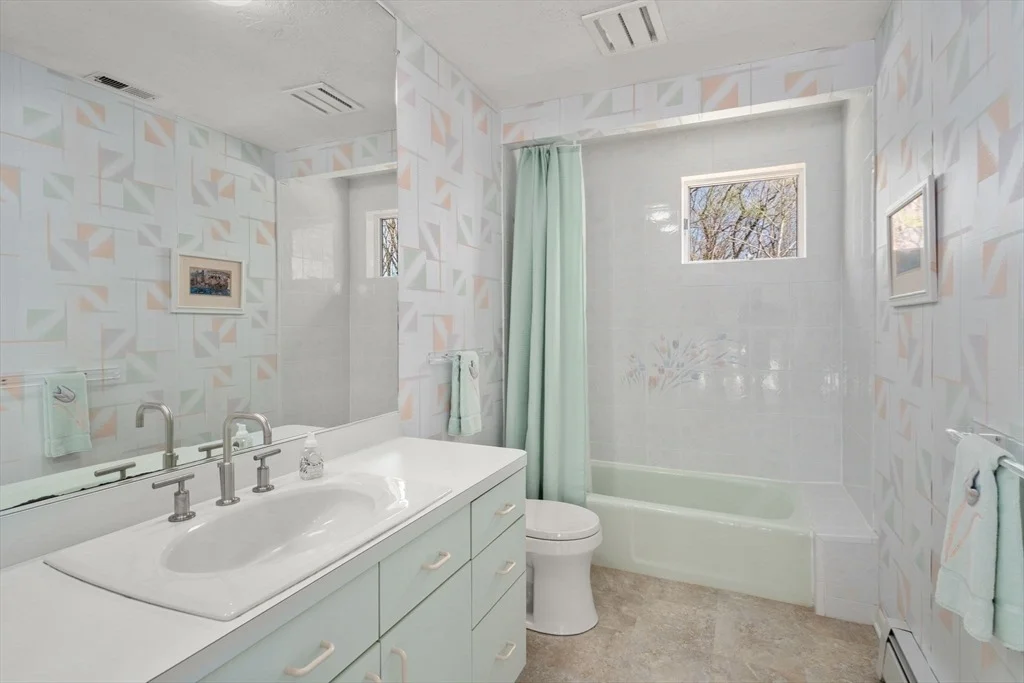 Photo of 26 Whisper Dr