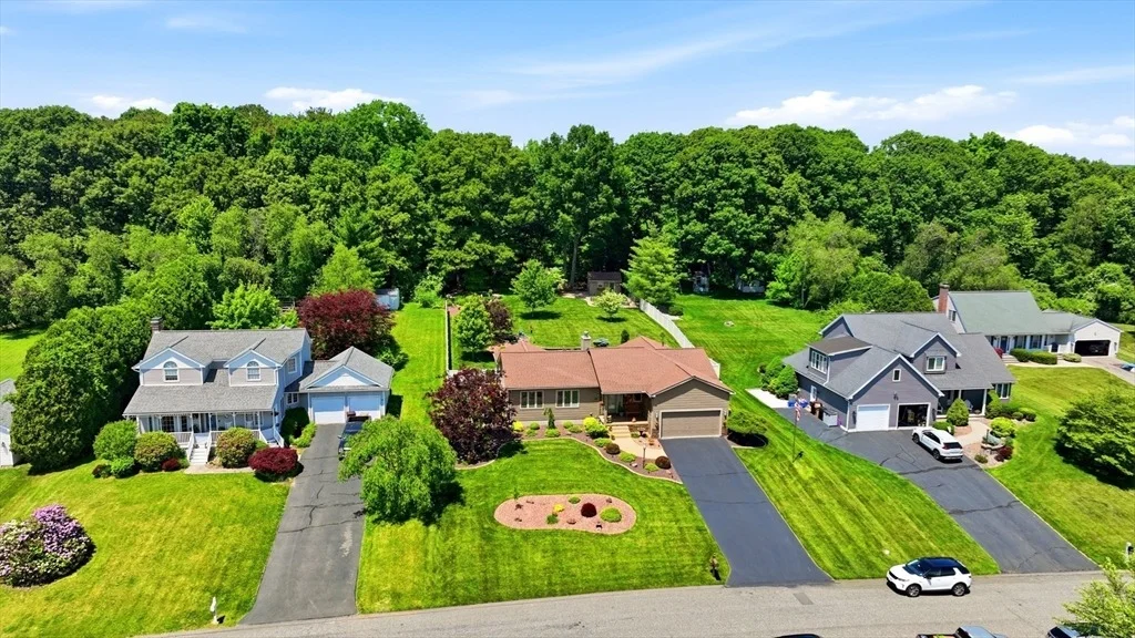 Photo of 57 Valley View Dr