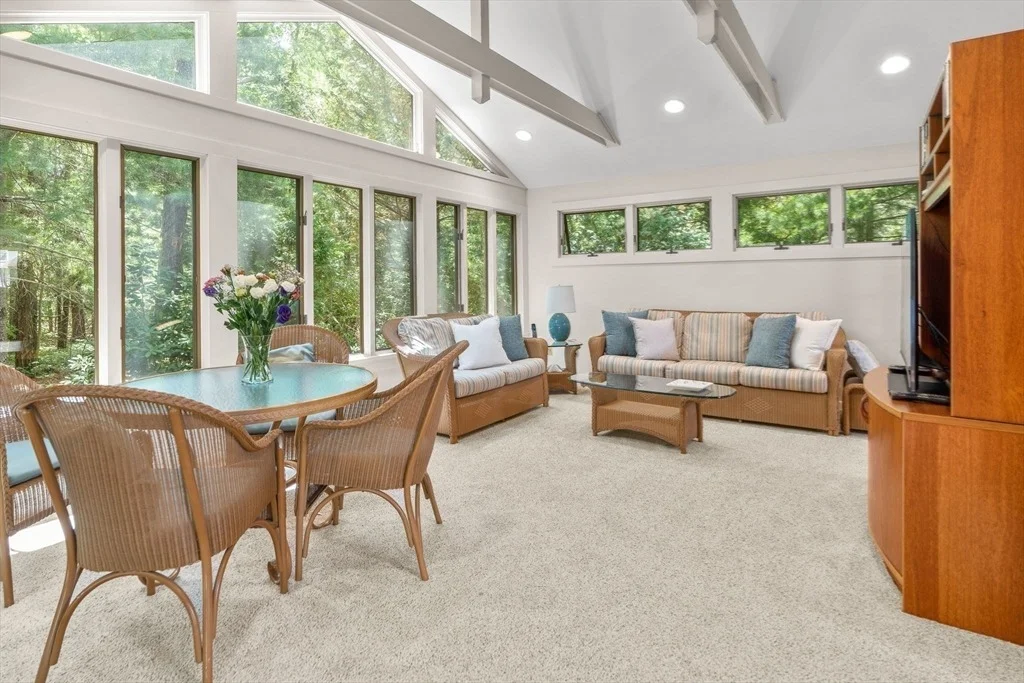 Photo of 261 Fells Pond Road