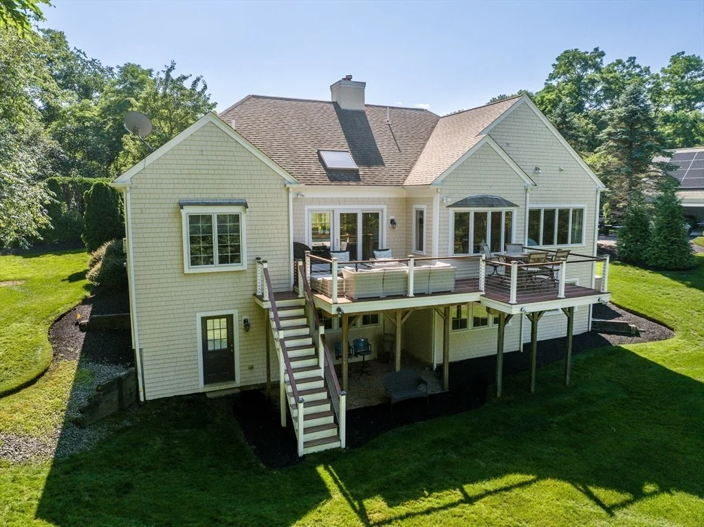 Photo of 91 Acadia Dr