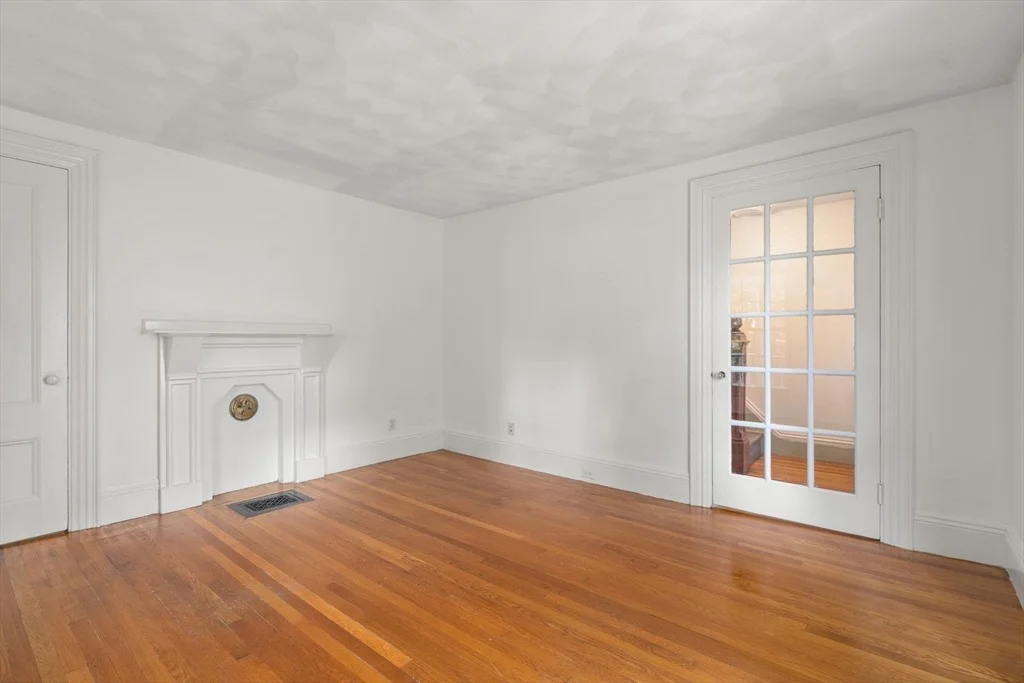Photo of 26 Centre Ave