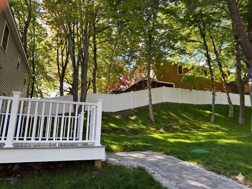 Photo of 98 Elm St
