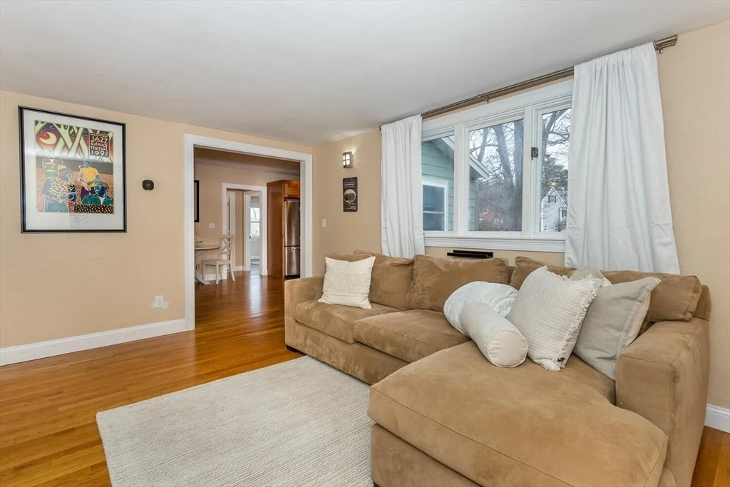 Photo of 264 Pleasant Street