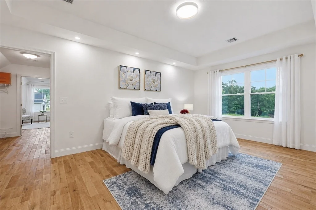 Photo of 16 Ledge Hill Ln