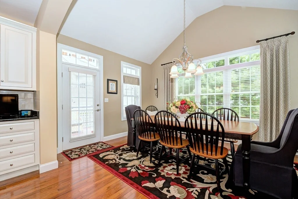 Photo of Unit 10 at 10 Dunrobin Cir
