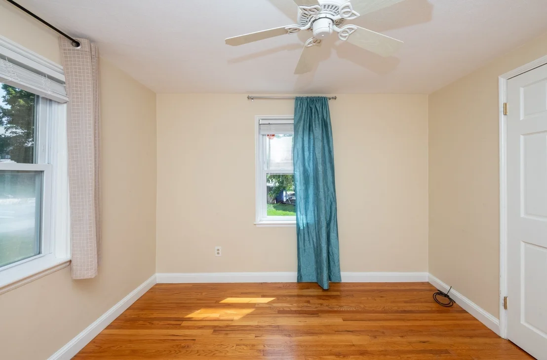 Photo of 19 Penny Lane