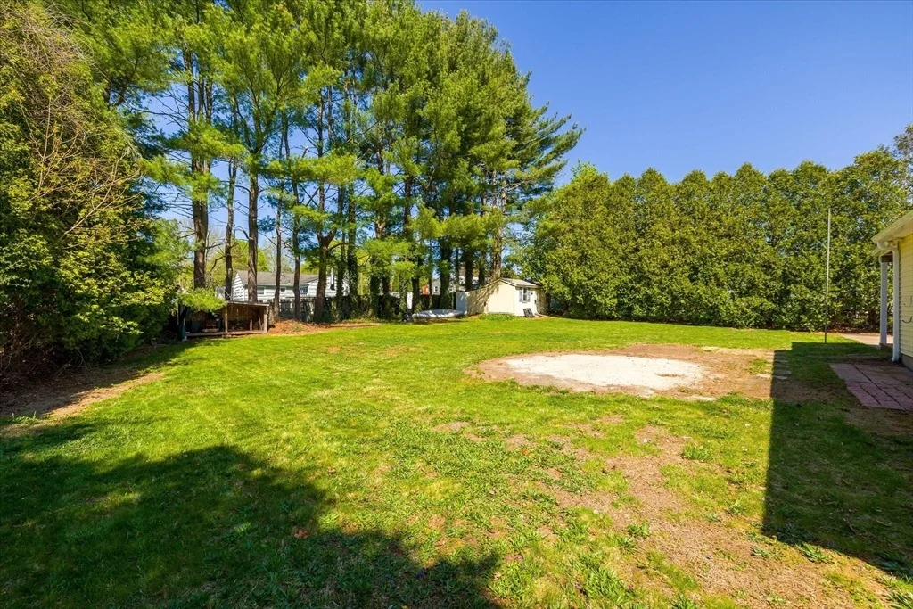Photo of 32 Bayberry