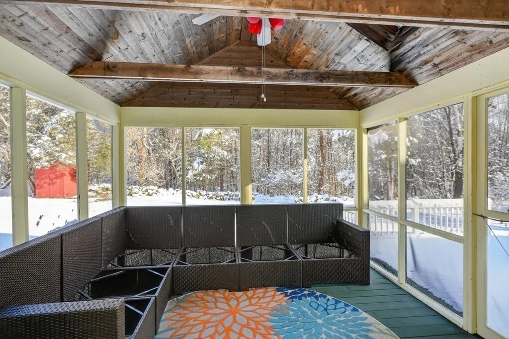 Photo of 15 Fox Run Rd