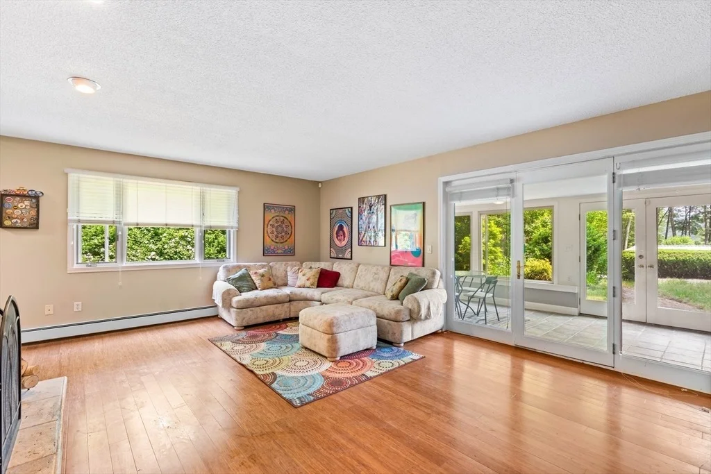 Photo of 76 Beaver Rd