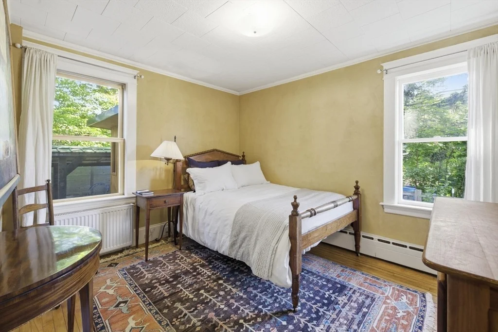 Photo of 35 Rust Avenue