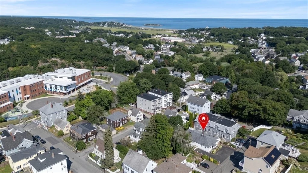 Photo of 8 Luzitania Ave
