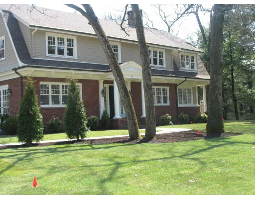 Photo of 145 Collins Rd