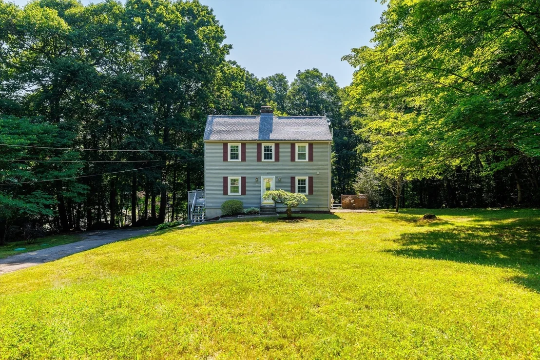Photo of 37 Breakneck Rd
