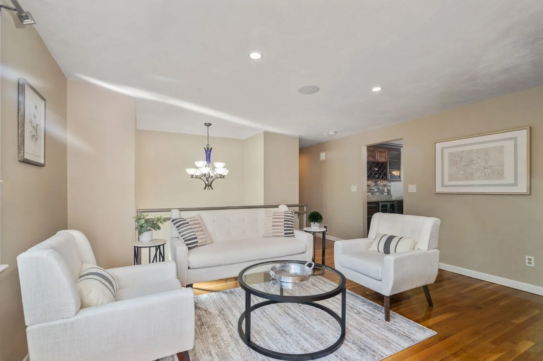 Photo of 16 Bacon Rd