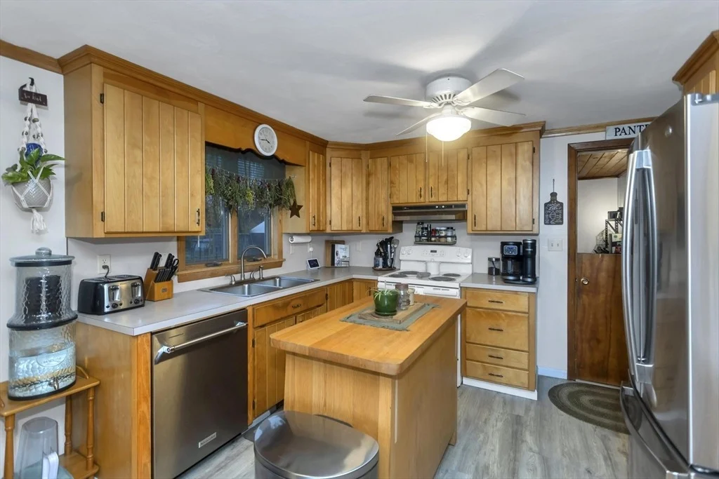 Photo of 166 Montgomery Rd