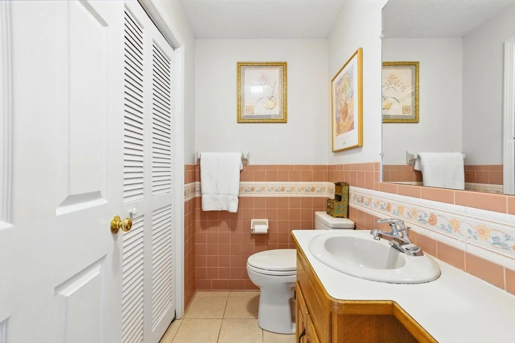 Photo of 8 Eisenhaure Lane