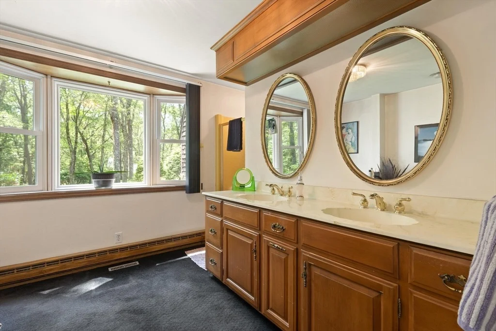 Photo of 166 Prides Crossing