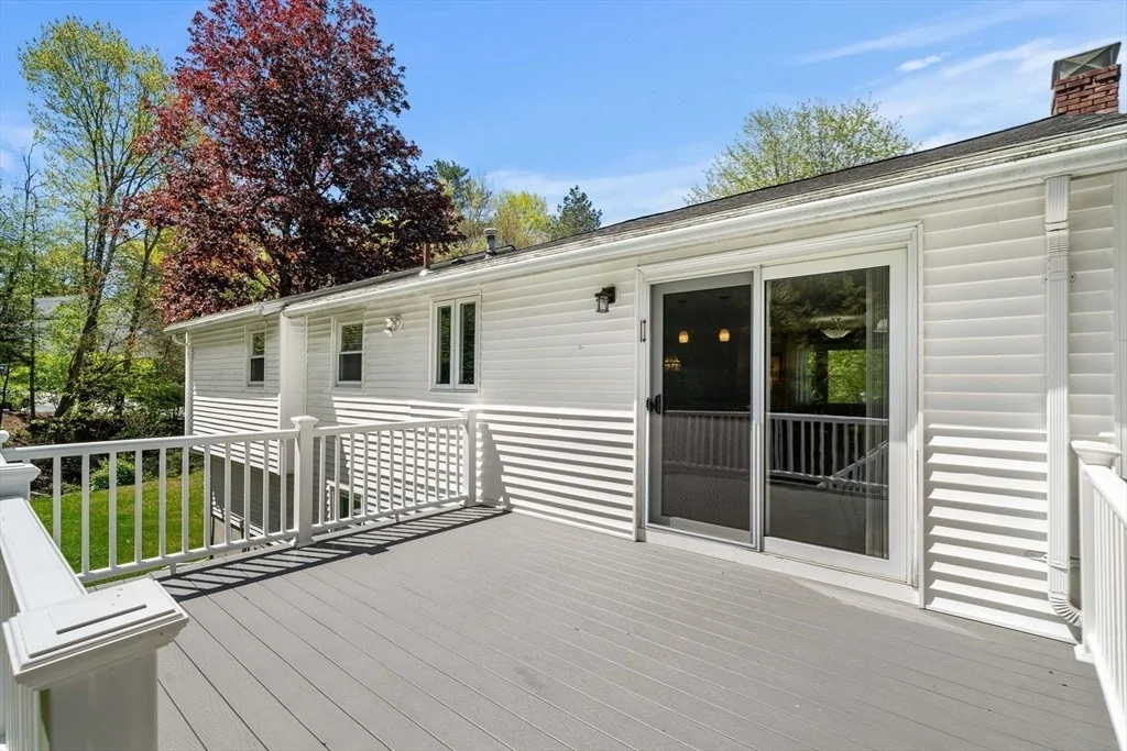 Photo of 35 Freeport Dr