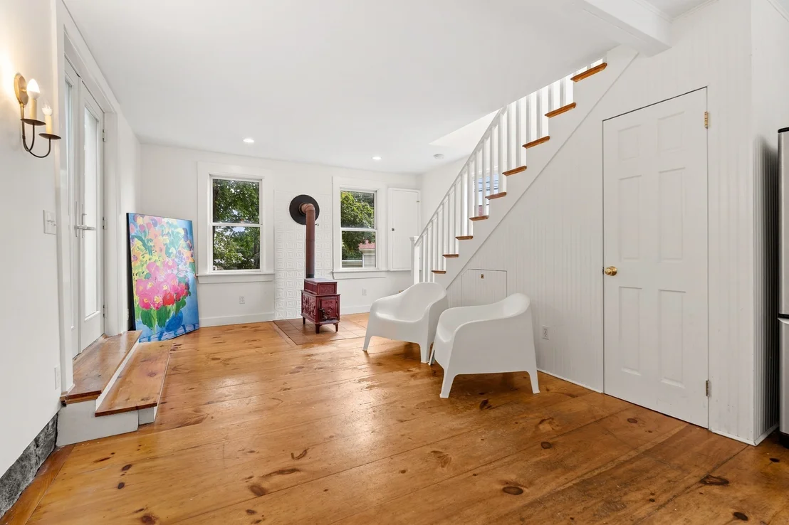 Photo of 1105 Washington