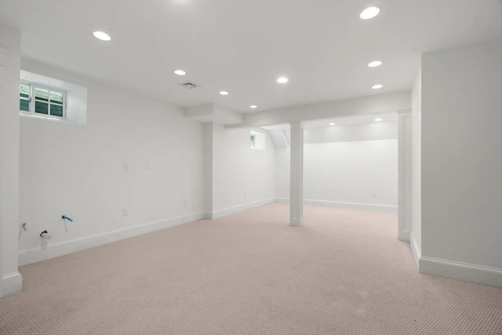 Photo of 32 Perry Lane