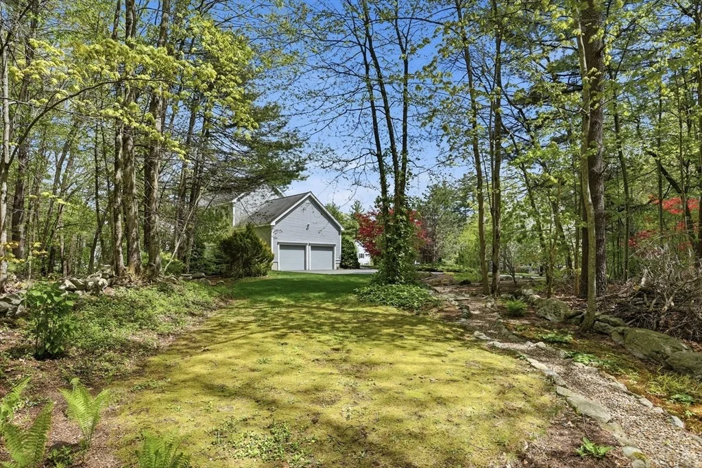 Photo of 22 Kettell Plain Rd