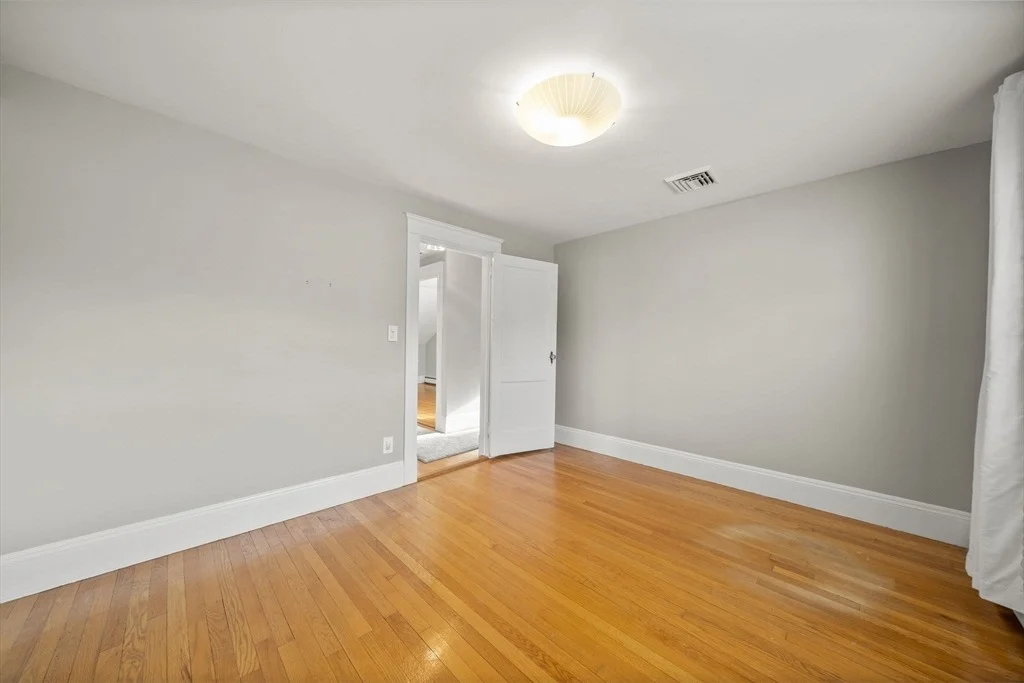 Photo of 86 Cabot Ave