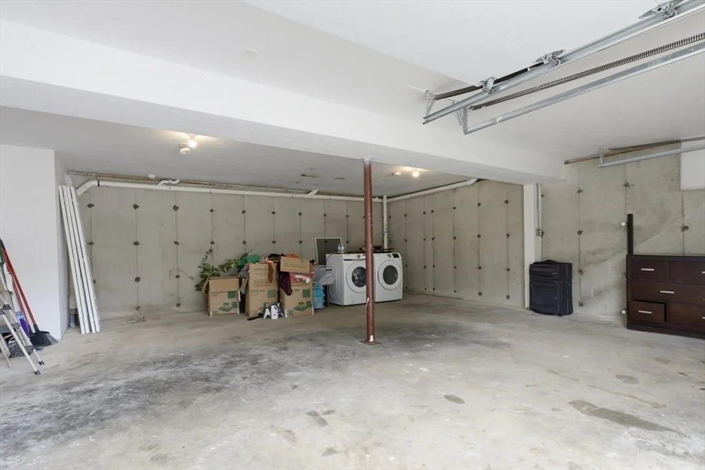 Photo of 70 Swan Ave