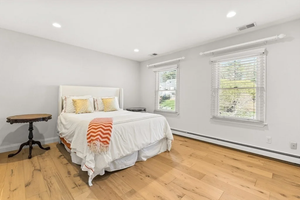 Photo of 20 Burr Dr