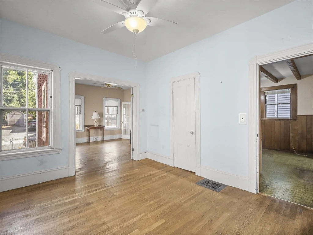 Photo of 27 Alpine St