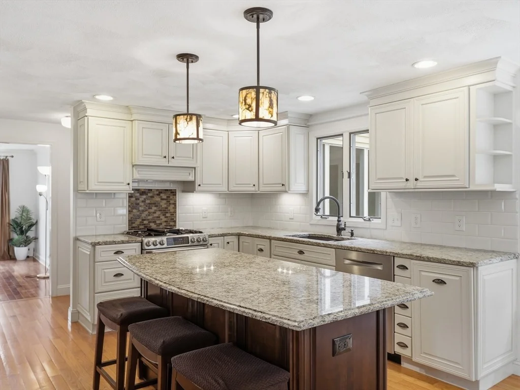 Photo of 4 Nicoll Dr
