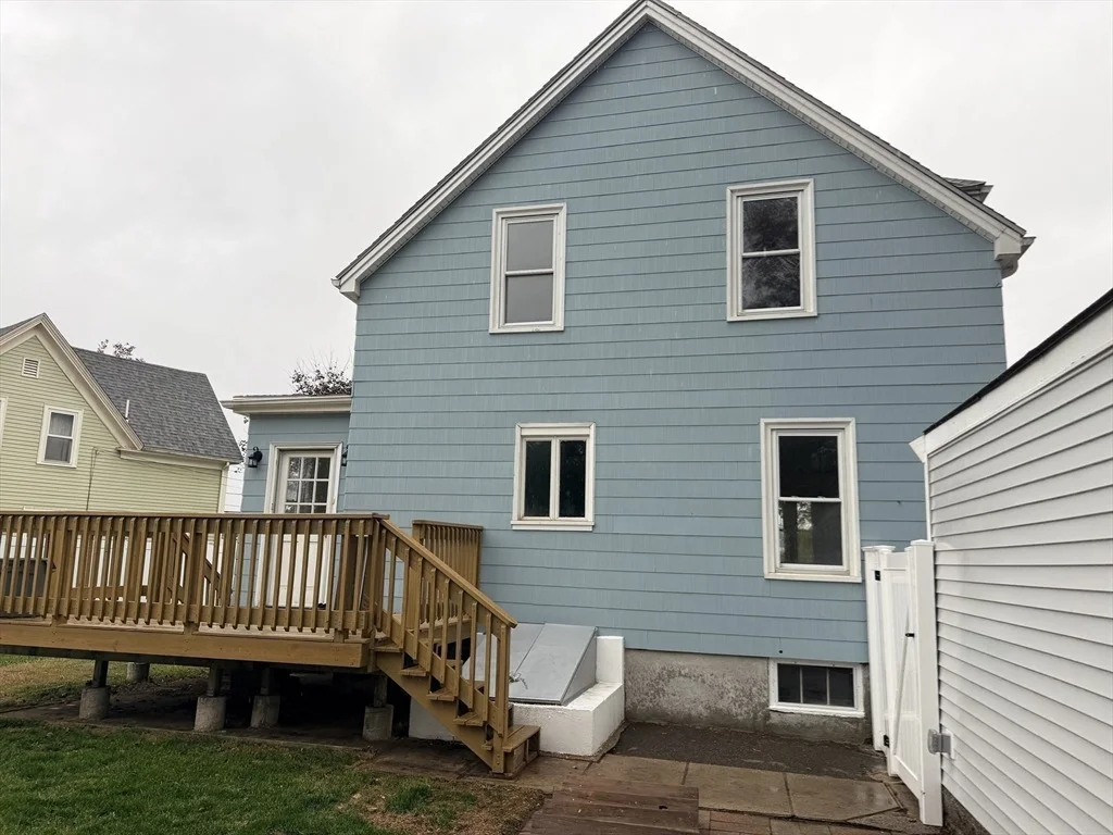 Photo of 24 Blaine Ave