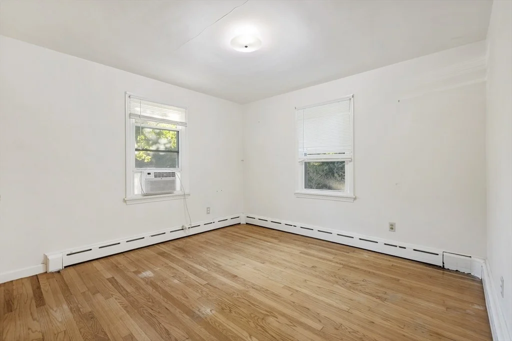 Photo of 150 Gilbert St