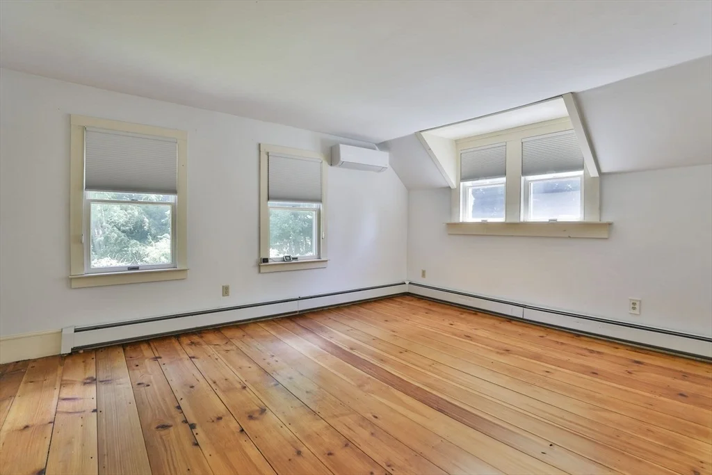 Photo of 5 Kent Way