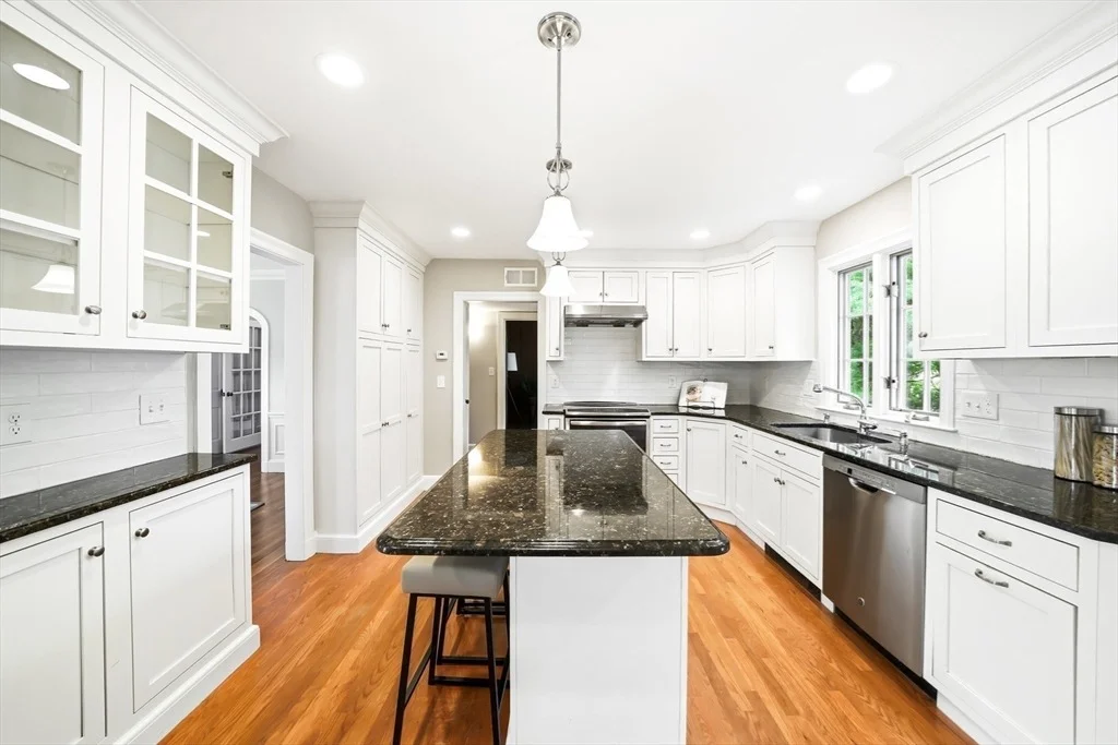 Photo of 28 Homer Rd