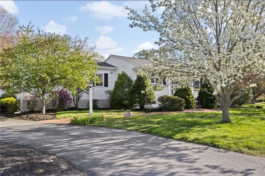 Photo of 63 Chandler Dr
