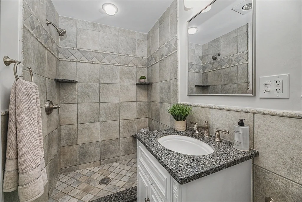 Photo of 25 Cynthia Road