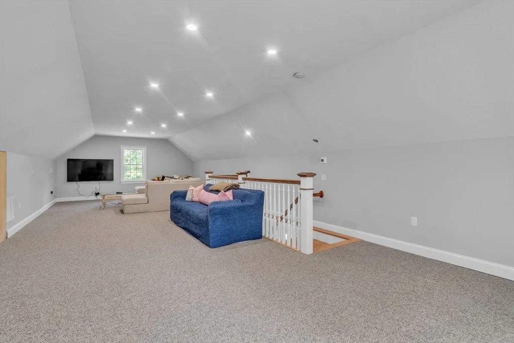 Photo of 1 Granite Drive