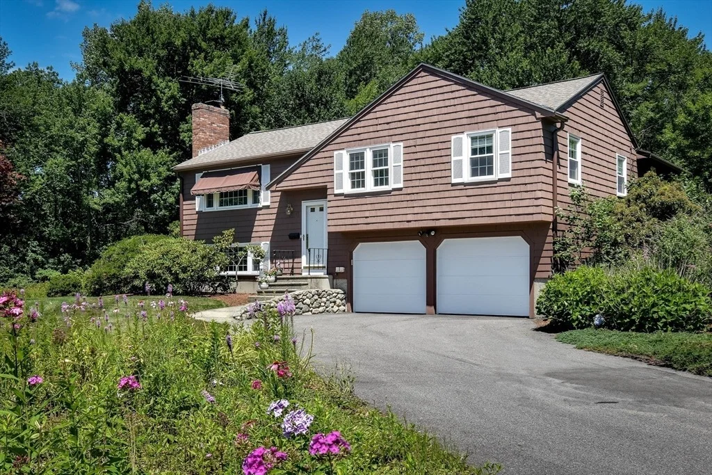 Photo of 18 Lomas Drive