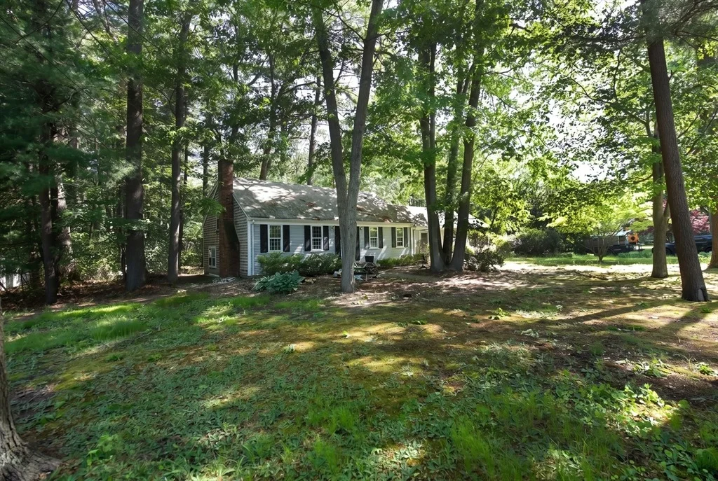 Photo of 85 Fox Hill Dr