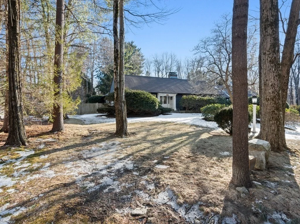 Photo of 186 Pilgrim Drive