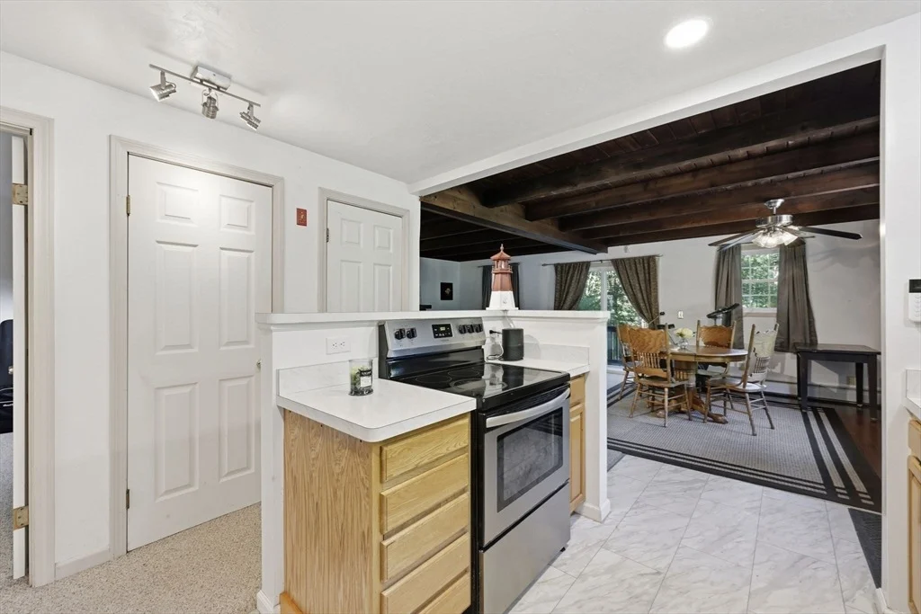 Photo of 93 Beaver Lake Rd