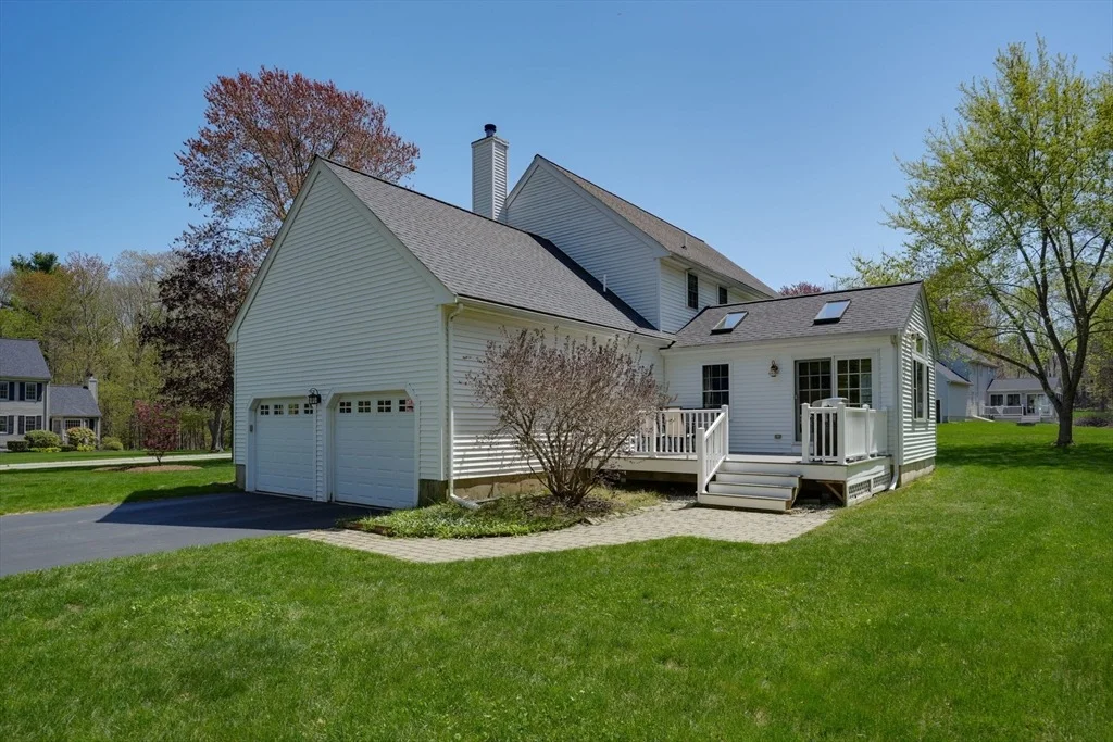 Photo of 10 Cooper Dr