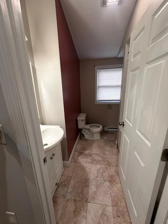 Photo of Unit B at 1295 Millbury St