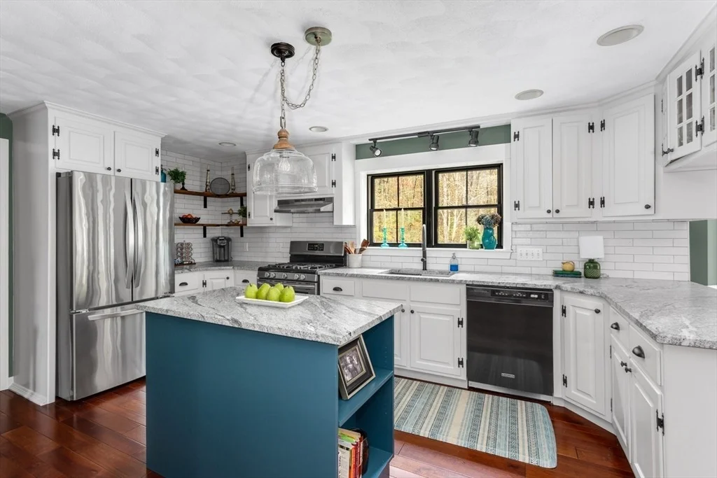 Photo of 8 Bubbling Brook Road
